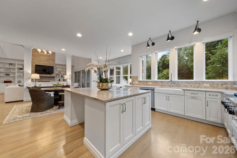 200 Seven Oaks Ldg, Belmont, NC 28012
