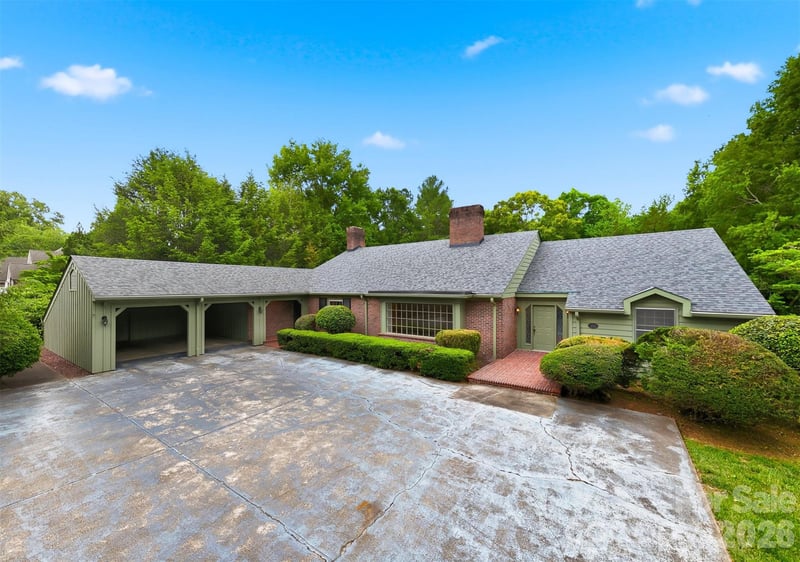 1811 5th St, Hickory, NC 28601