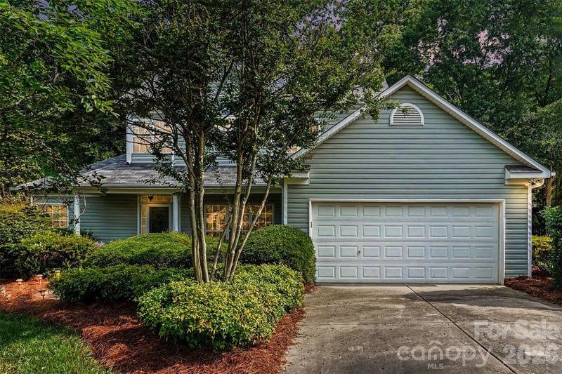 3365 Garrett Dr, Concord, NC 28027