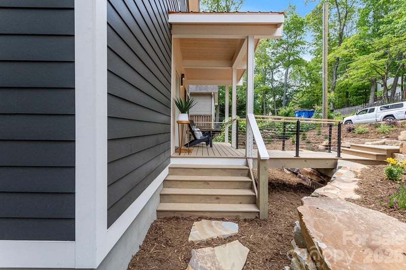 121 Laurel Loop, Asheville, NC 28806