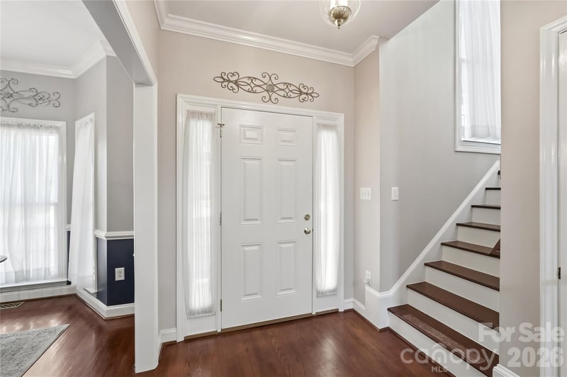 1009 Millwright Ln, Matthews, NC 28104