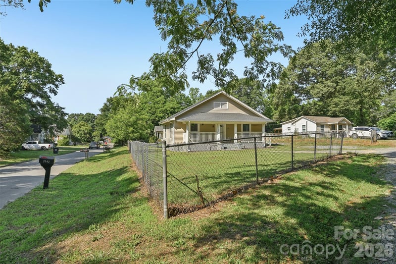 2509 Gardner St, Gastonia, NC 28056