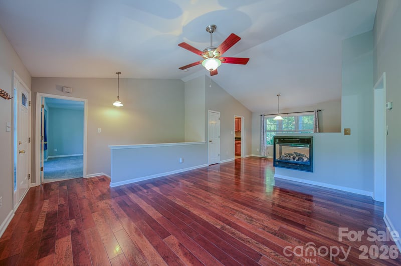 102 Forest Lake Dr, Asheville, NC 28803