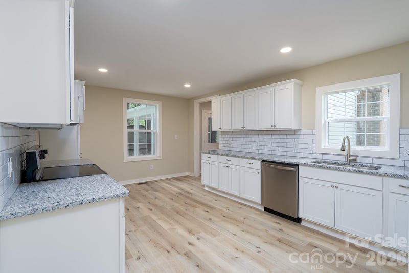 185 Garden Ln, Salisbury, NC 28146