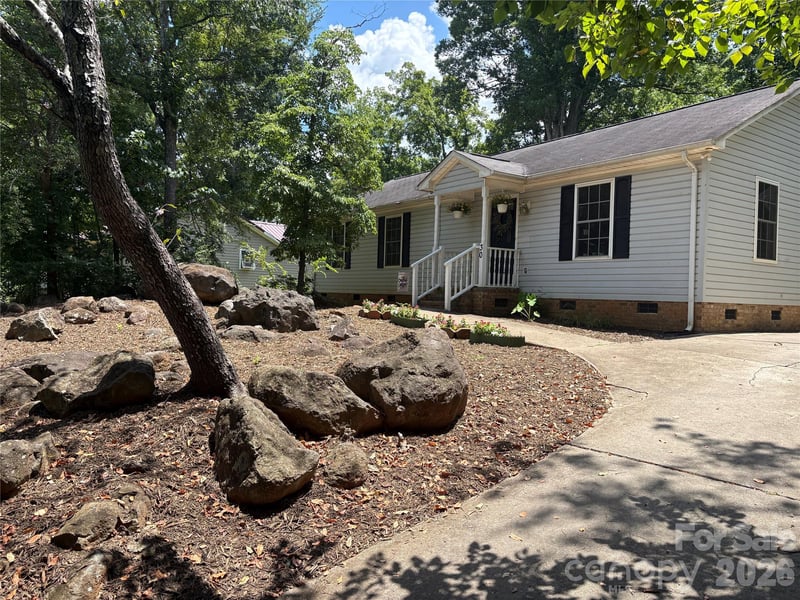 30 Seventh St, York, SC 29745