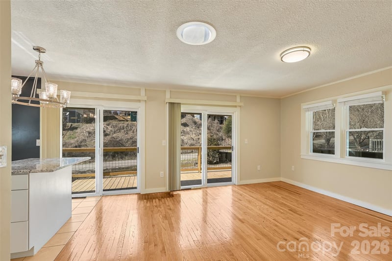 9 Woodfin Ave, Asheville, NC 28804
