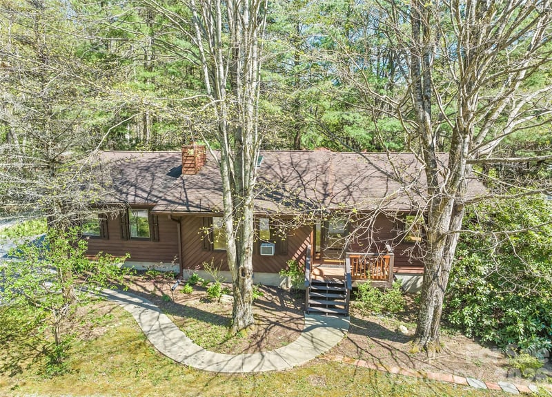 182 Laurel Branch Rd, Maggie Valley, NC 28751