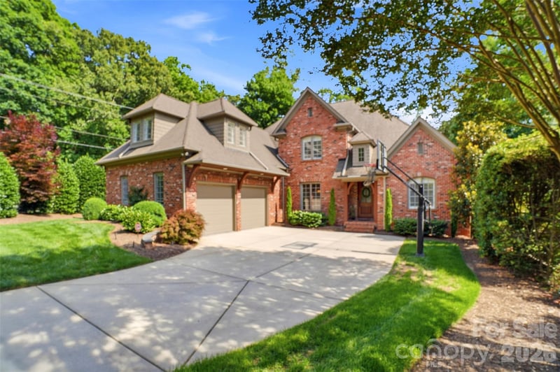 1405 Elmsford Ln, Matthews, NC 28105