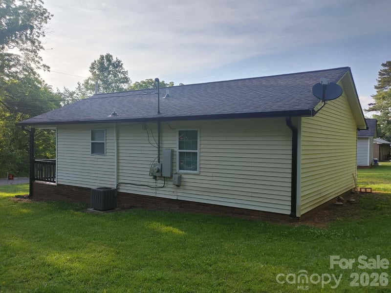 702 Harmon Rd, Kings Mountain, NC 28086