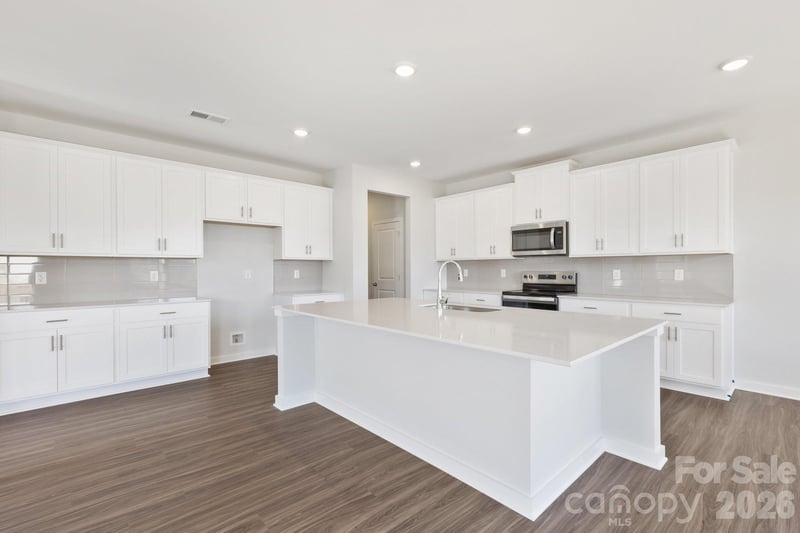 21064 Running Creek Dr, Locust, NC 28097