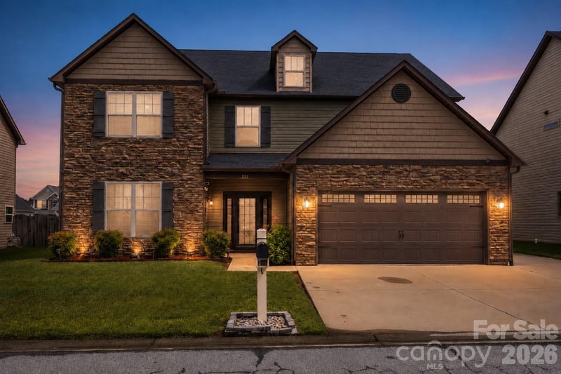 181 Alligator Dr, Fletcher, NC 28732