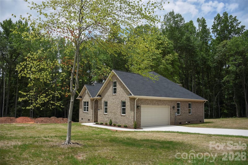 603 Toncin Ave, Bessemer City, NC 28016
