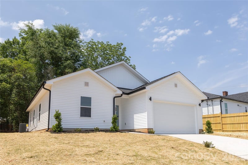 221 Anne St, Concord, NC 28025