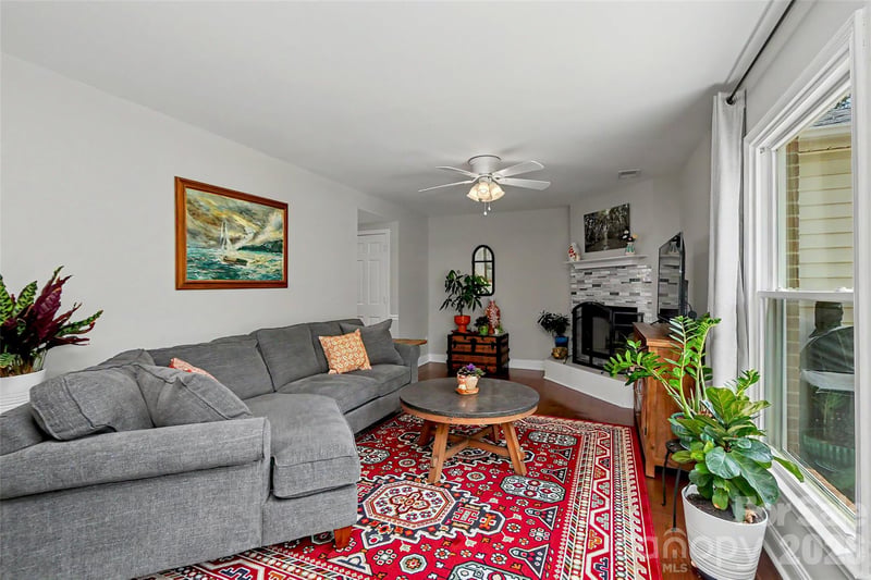 8333 Knights Bridge Rd, Charlotte, NC 28210