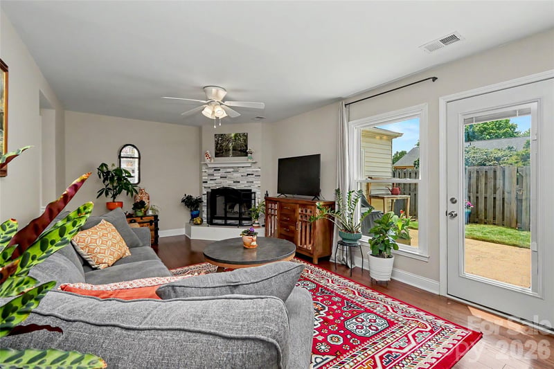 8333 Knights Bridge Rd, Charlotte, NC 28210