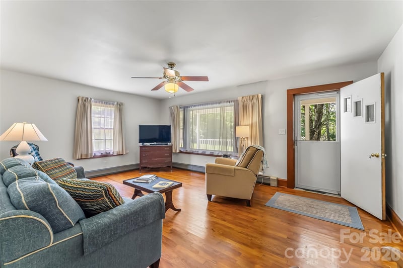 127 Stafford Rd, Spruce Pine, NC 28777