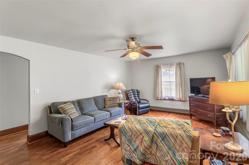 127 Stafford Rd, Spruce Pine, NC 28777