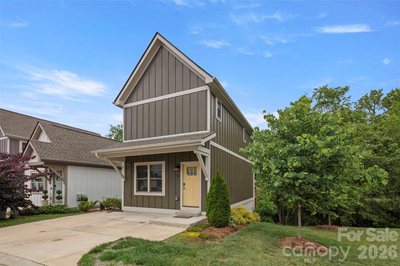 52 Wheeler Rd, Weaverville, NC 28787