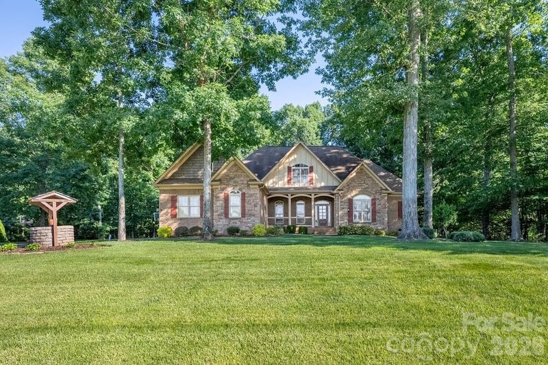 8325 Curico Ln, Charlotte, NC 28227