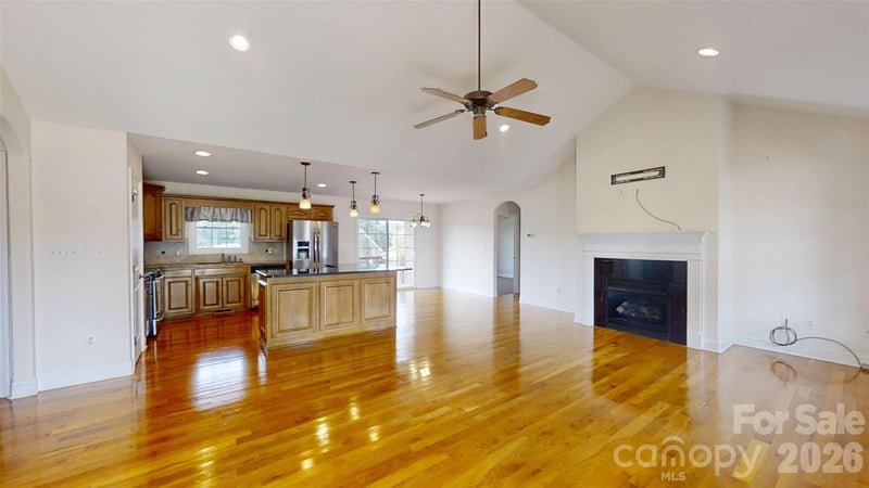 4240 Hunter Rhyne Rd, Lincolnton, NC 28092