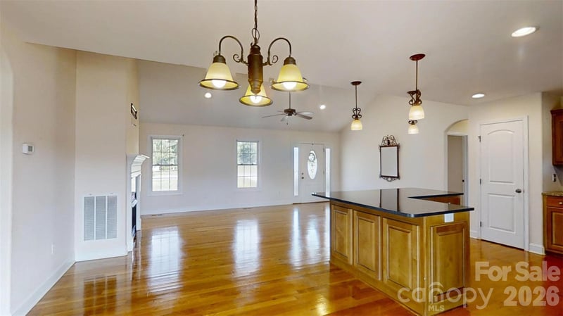 4240 Hunter Rhyne Rd, Lincolnton, NC 28092