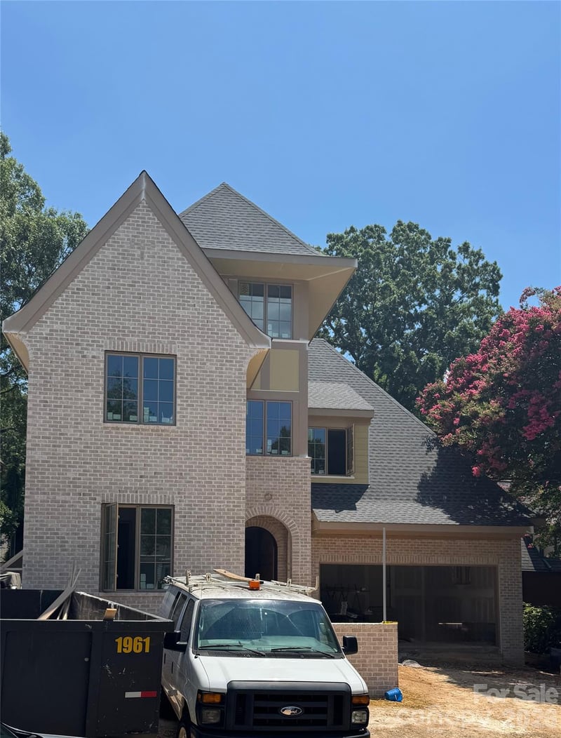 2221 Westminster Pl, Charlotte, NC 28207