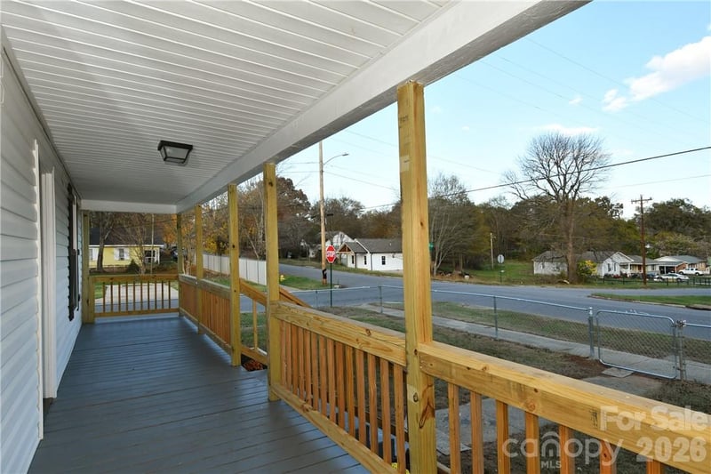 1204 4th St, Statesville, NC 28677