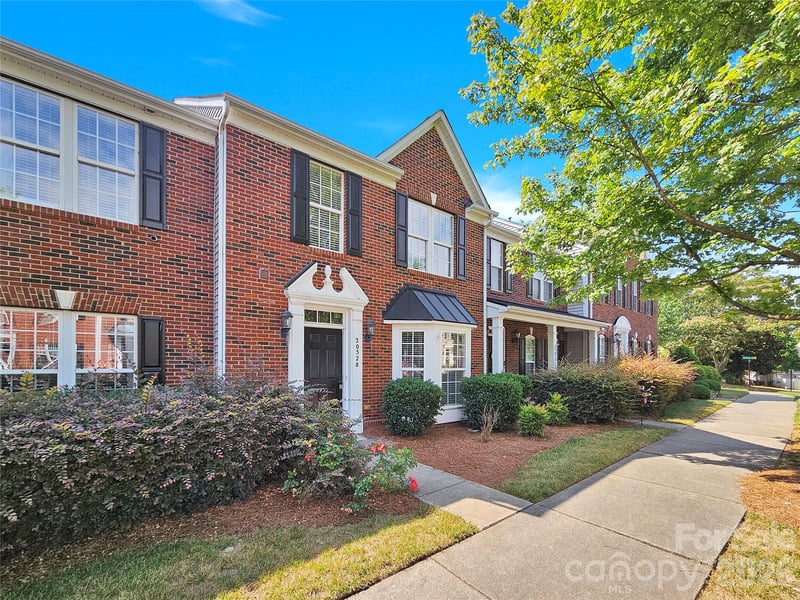 20528 Harbor View Dr, Cornelius, NC 28031