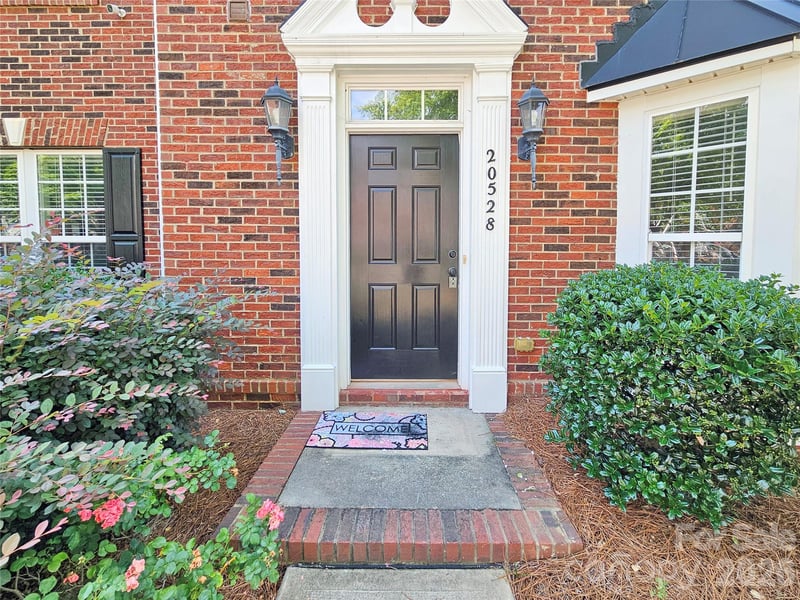20528 Harbor View Dr, Cornelius, NC 28031
