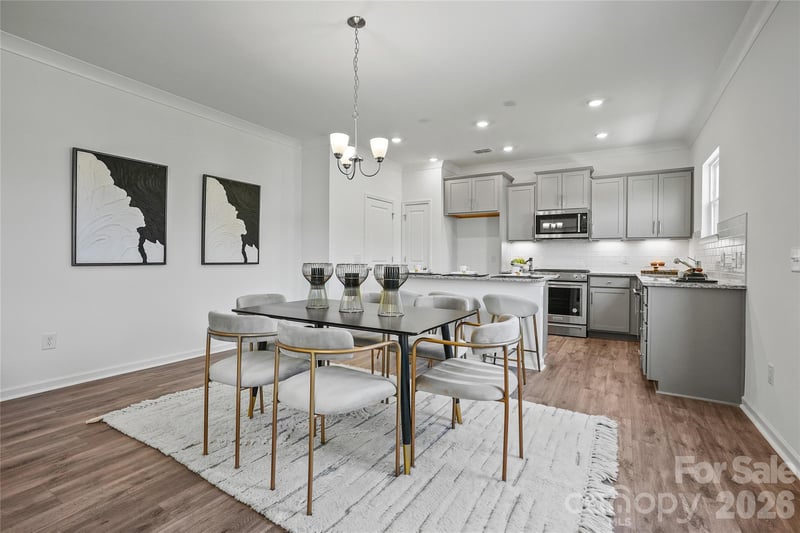 5704 Stewarts Landing Rd, Charlotte, NC 28215