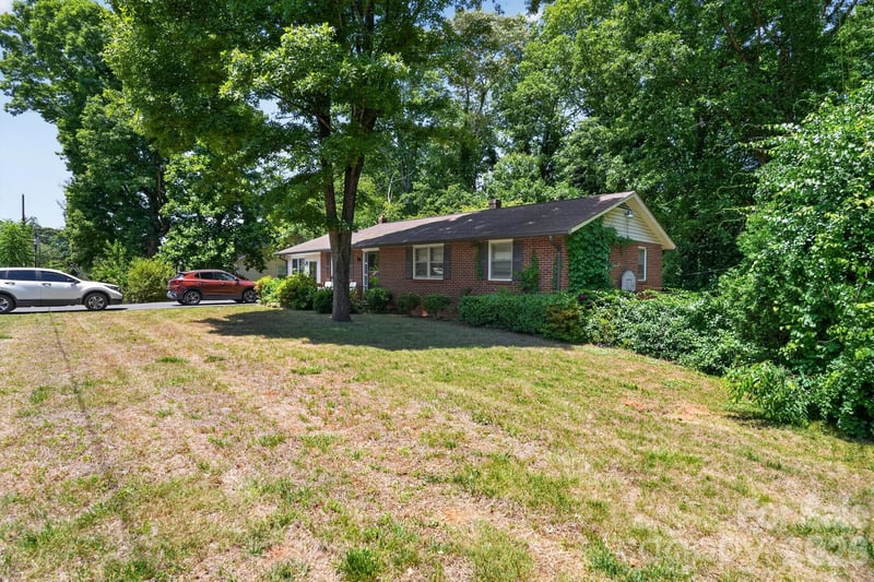 2291 19th Ave, Hickory, NC 28601
