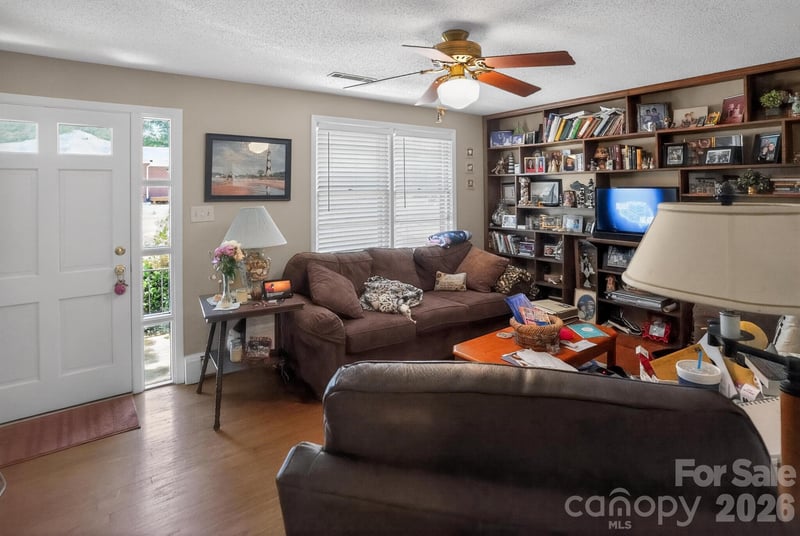 2291 19th Ave, Hickory, NC 28601