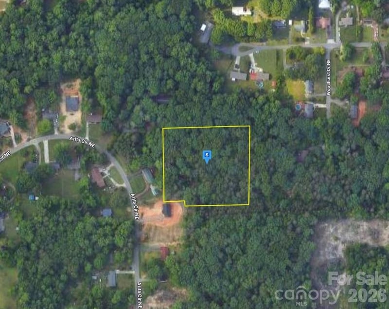 4660 Woodhurst Dr, Winston Salem, NC 27105