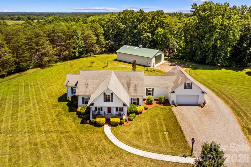 339 Johnson Farm Rd, Hiddenite, NC 28636