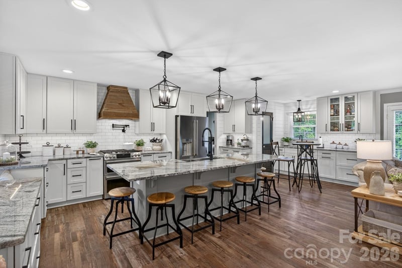 301 Pinecroft Ln, Spencer, NC 28159