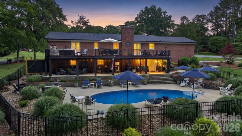 301 Pinecroft Ln, Spencer, NC 28159