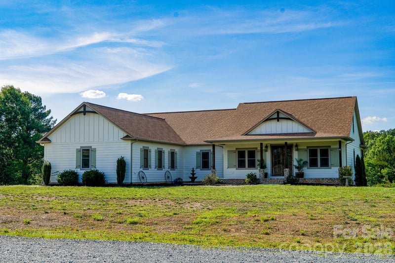 12041 Hazard Rd, Oakboro, NC 28129
