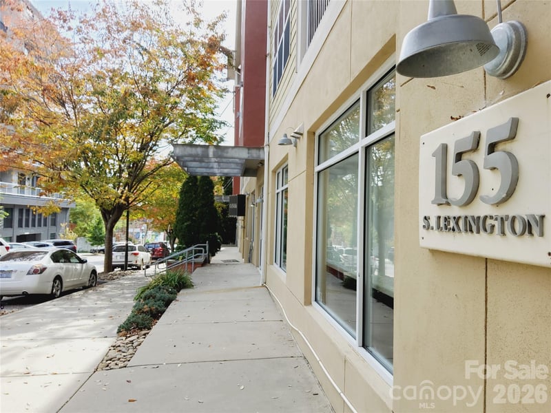 155 Lexington Ave #203, Asheville, NC 28801