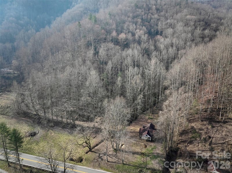 14225 Hwy 19 W Hw, Bryson City, NC 28713