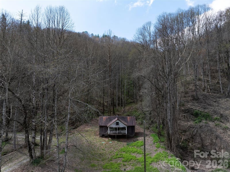 14225 Hwy 19 W Hw, Bryson City, NC 28713