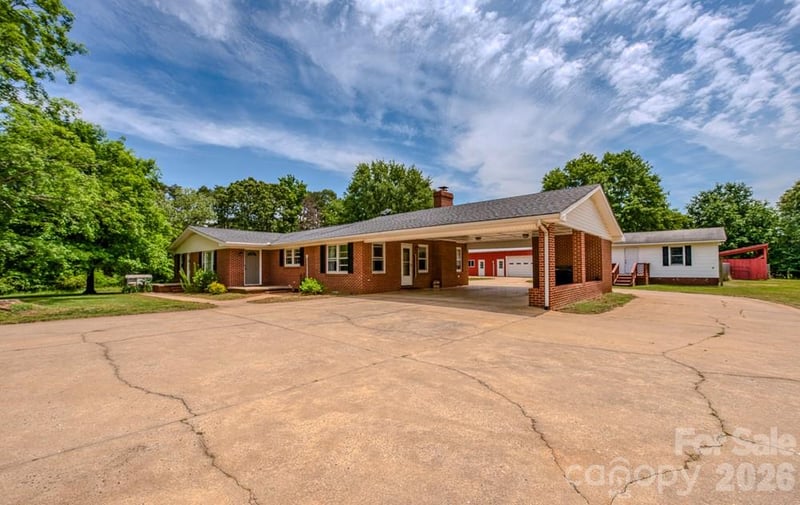 1241 County Line Rd, Rutherfordton, NC 28139