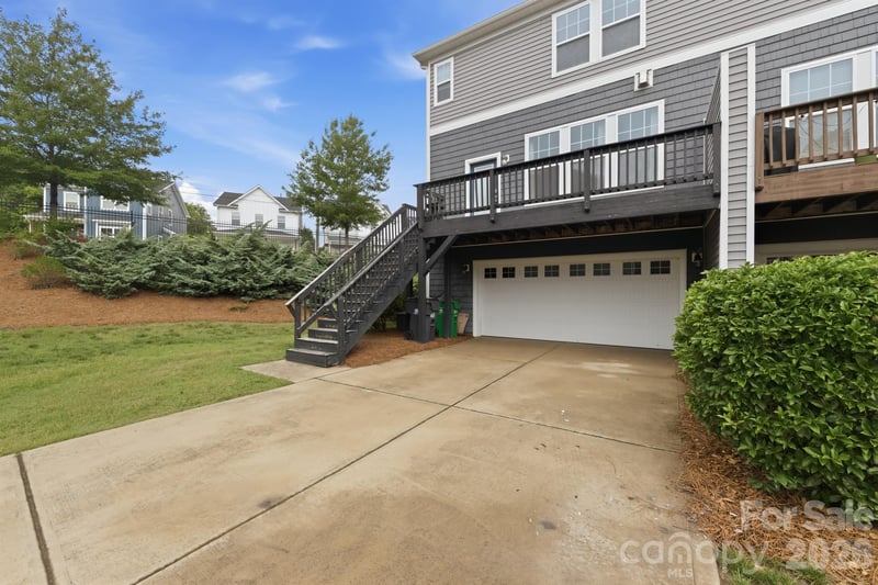 1502 Sharon Rd, Charlotte, NC 28210