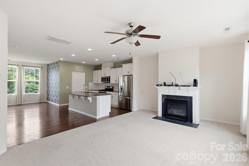 1502 Sharon Rd, Charlotte, NC 28210