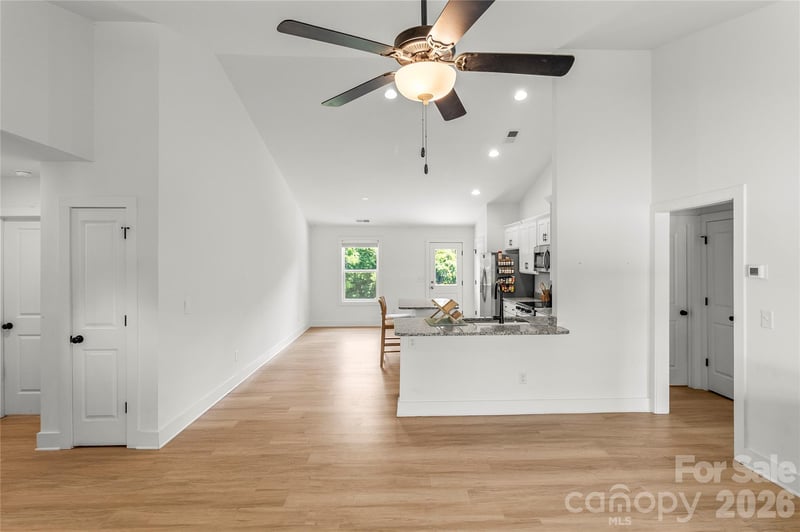 2412 Mintew Cir, Lincolnton, NC 28092