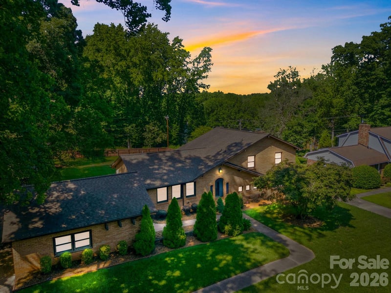 6621 Fair Lawn Rd, Charlotte, NC 28215