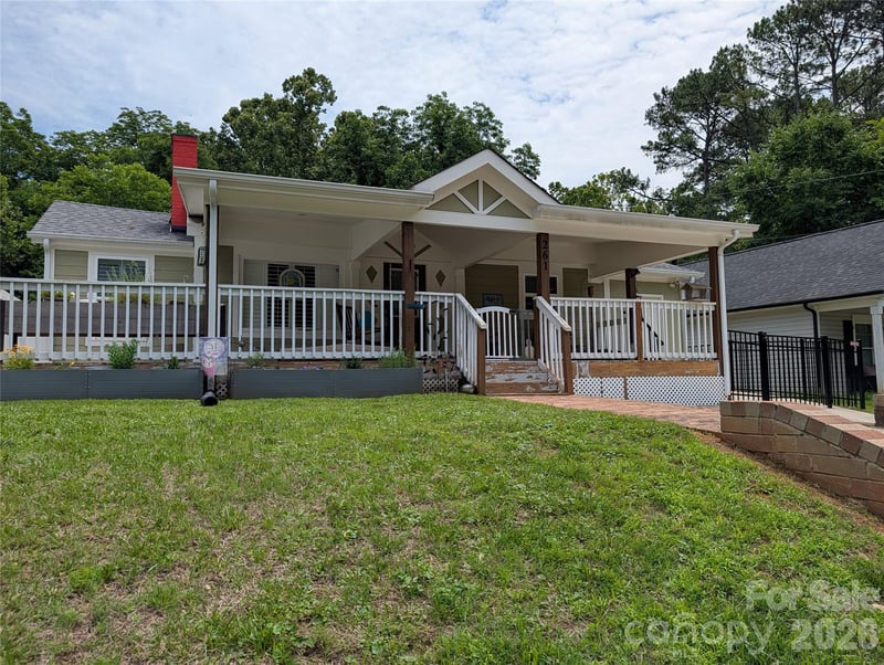 261 Broad Dr, Concord, NC 28025
