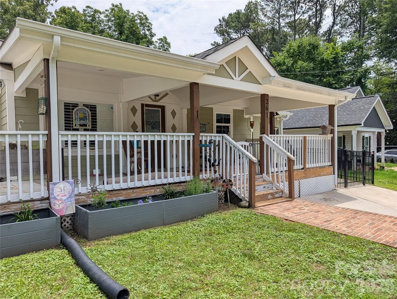 261 Broad Dr, Concord, NC 28025