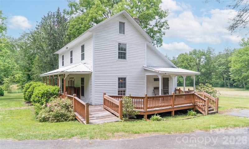 1511 Millers Creek Rd, Lenoir, NC 28645