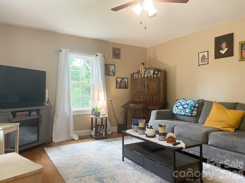 4243 Ralph Patton Rd, Morganton, NC 28655