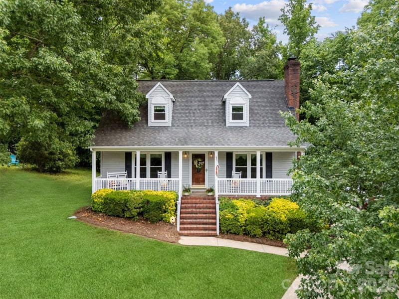 111 Bridgeport Ln, Gastonia, NC 28056